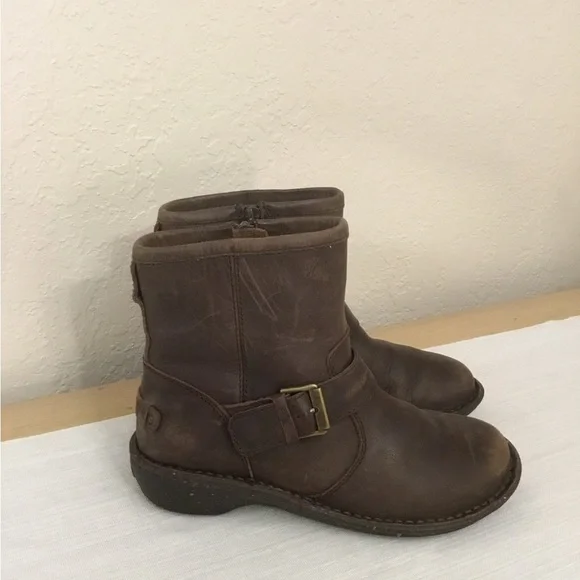 UGG Australia Bryce Winter Leather Boots in Lodge Brown Size 6 - Picture 4 of 11